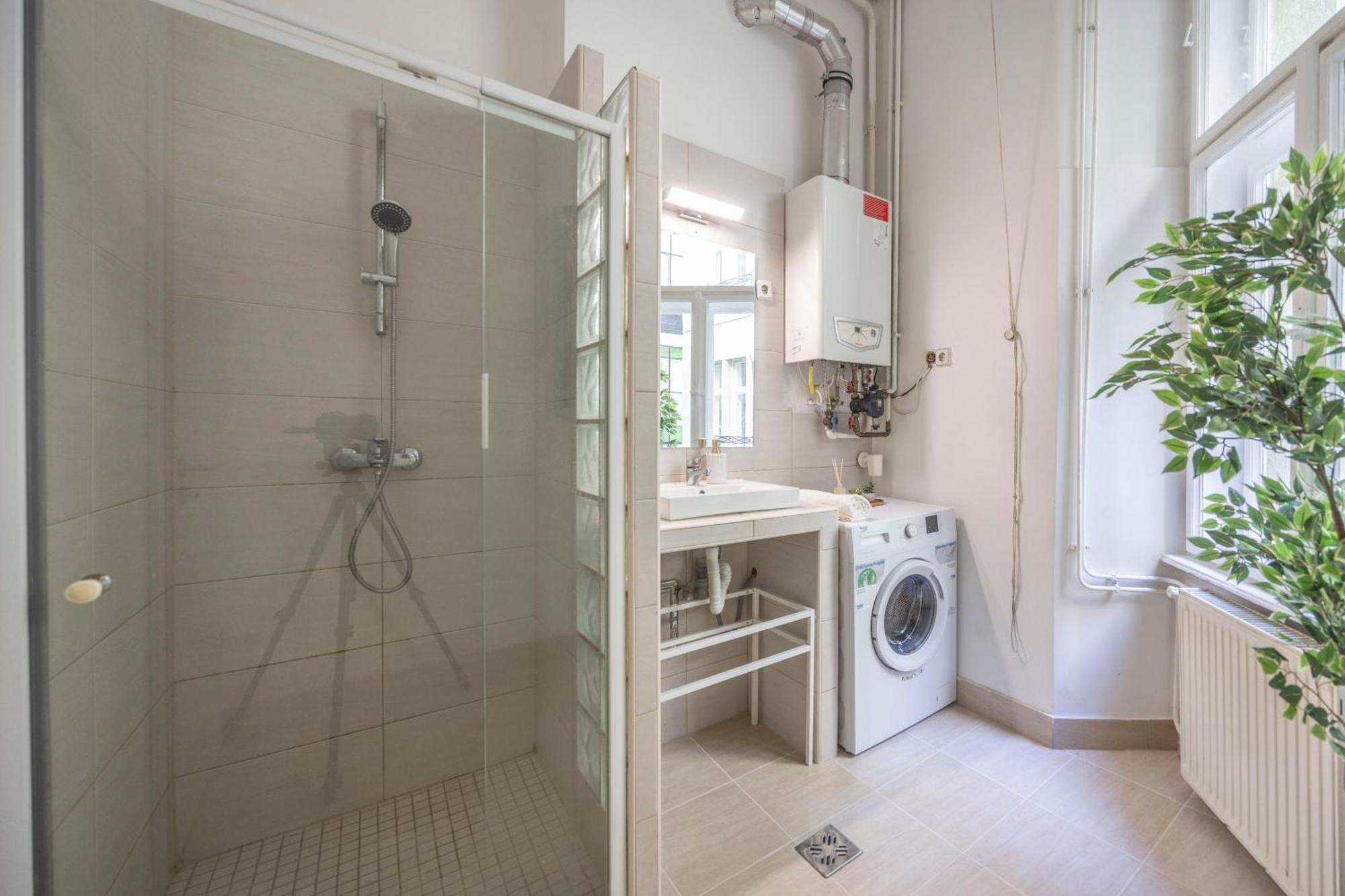 Prime Location & Cozy Central 3Bedrm Apartment 布达佩斯 外观 照片