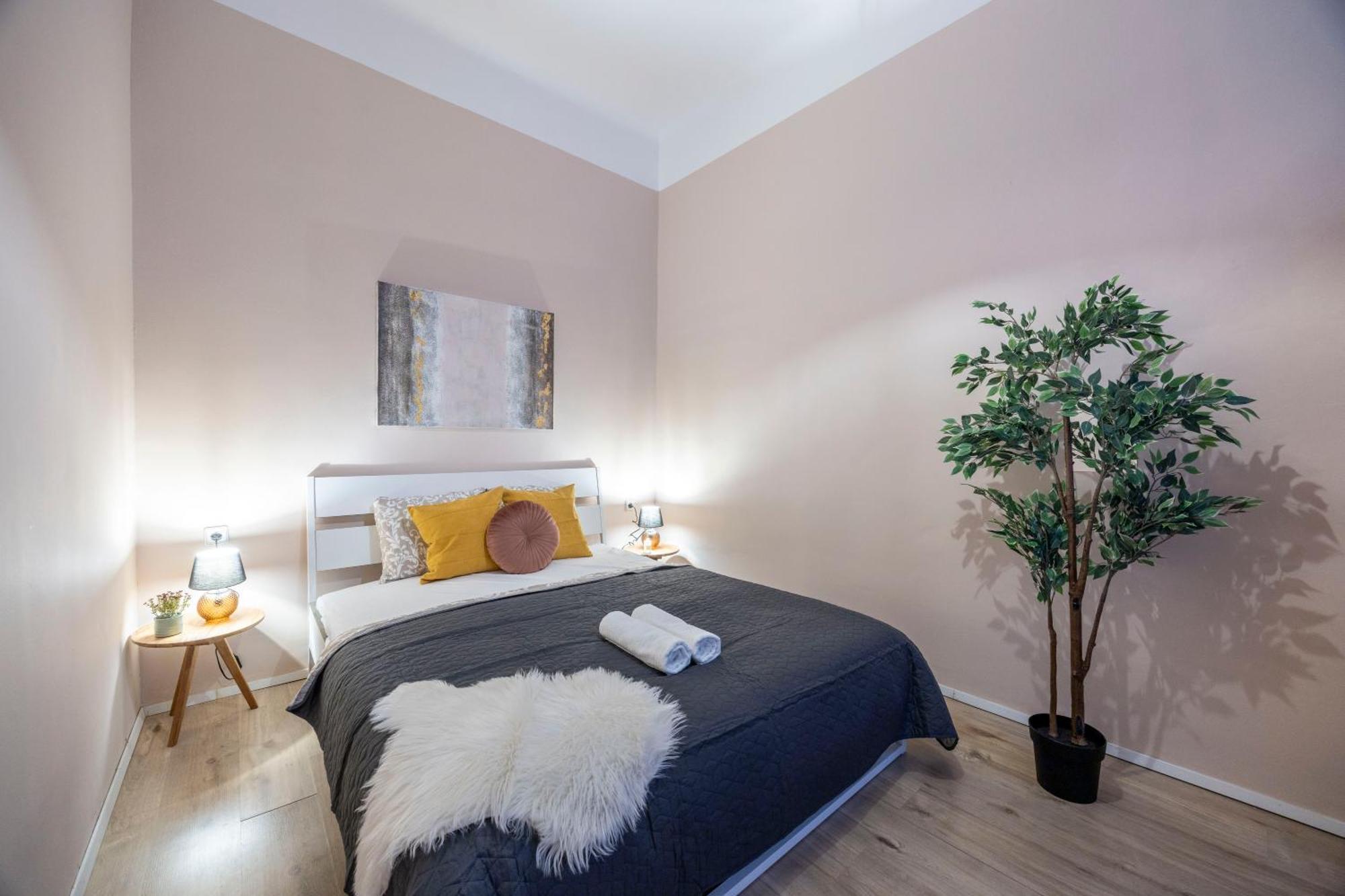 Prime Location & Cozy Central 3Bedrm Apartment 布达佩斯 外观 照片